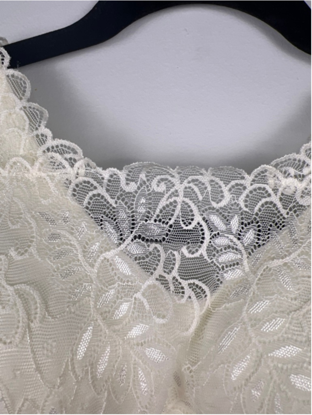 Breezies Lace Back Closure Bra Small Ivory White Wireless Comfort Support Brale - Picture 2 of 4